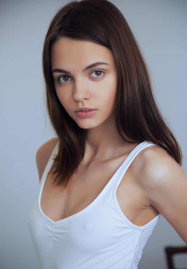 Елена, 20 лет, 1 размер груди